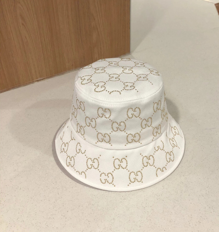 Gucci Mini Studs Gg Bucket Hat In White