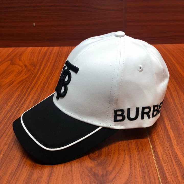 Burberry Embroidered Logo White And Black Baseball Cap
