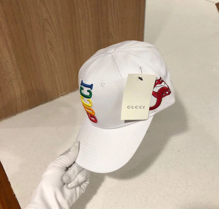 Gucci Rainbow Embroidered With Red Snake Head Baseball Cap In White