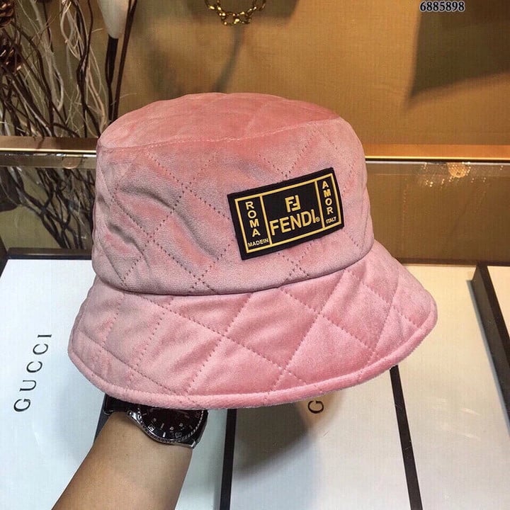 Fendi Fendi Ff Logo Tag Bucket Hat In Pink
