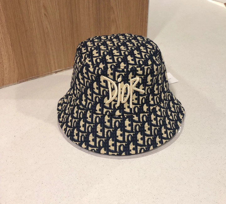 Dior And Shawn Oblique Bucket Hat In Black And Beige