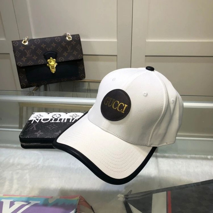 Gucci Print On Leather Patch Baseball Cap In White