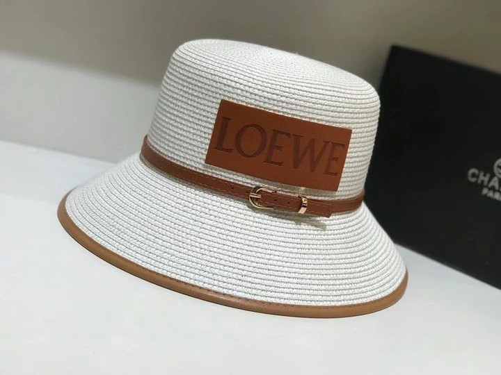 Loewe Logo Print Calfskin Patch Bucket Hat In White