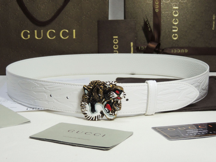 Gucci White Pattern Embossed Leather Belt With Tiger Buckle
