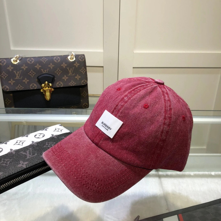 Burberry Logo Patch Baseball Cap In Wine Red