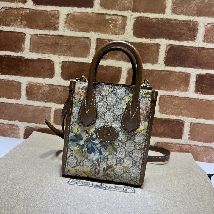 Gucci Carnation Print GG In Beige Mini Tote Bag