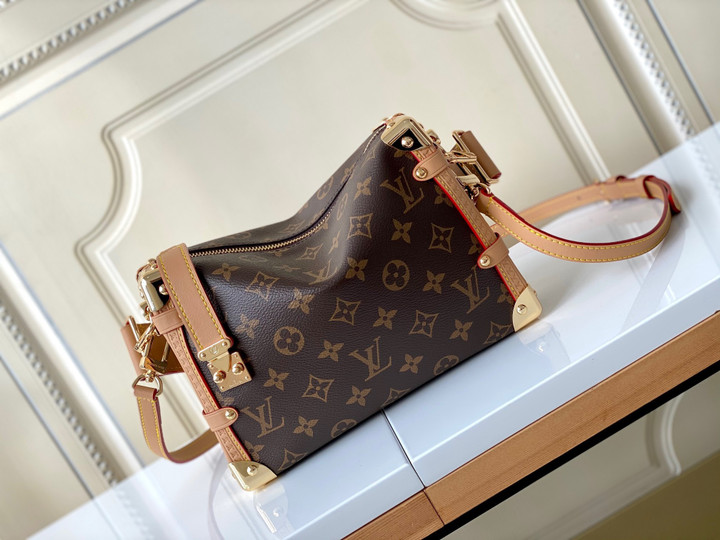Louis Vuitton Monogram Canvas Shoulder Bag In Brown
