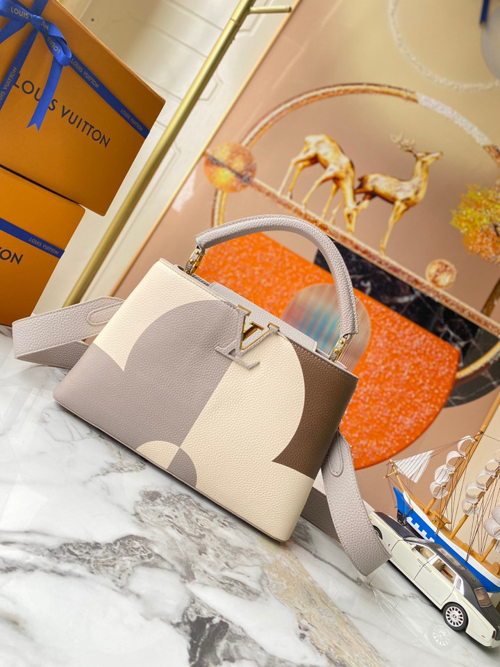 Louis Vuitton Capucines MM Giant Monogram Flower Handbag In Galet Gray/Crème