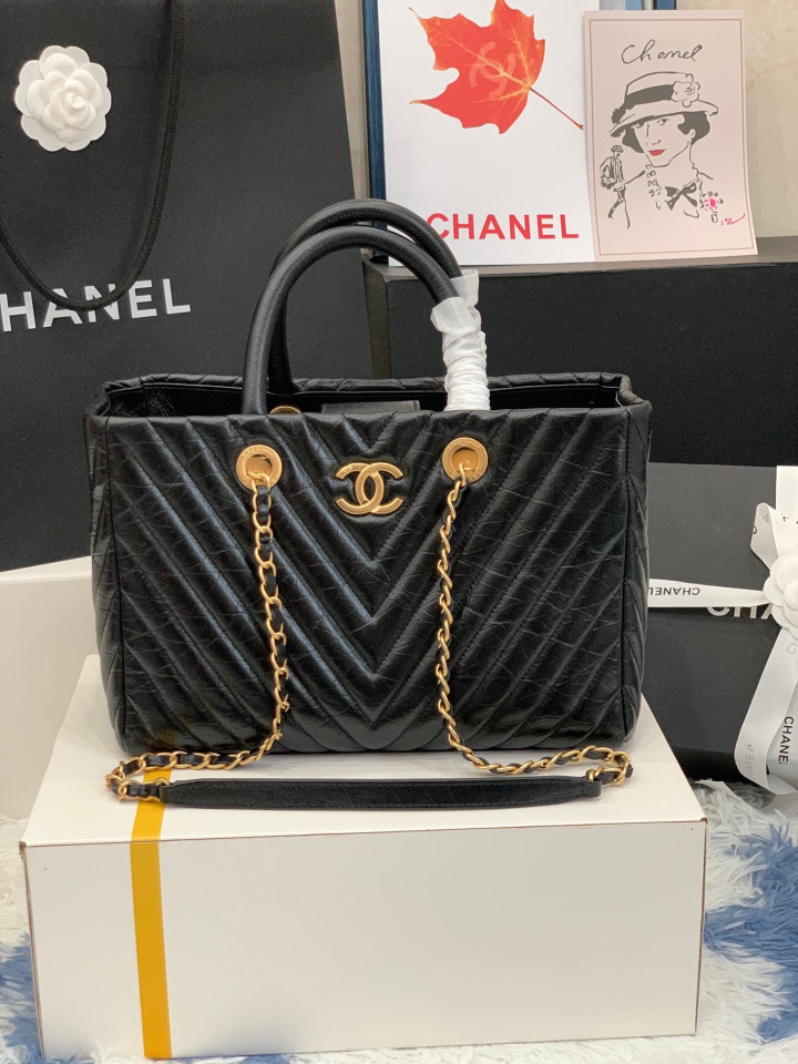 Chanel Coco Handle Shopping Tote Bag Medium Chevron Cowhide In Black