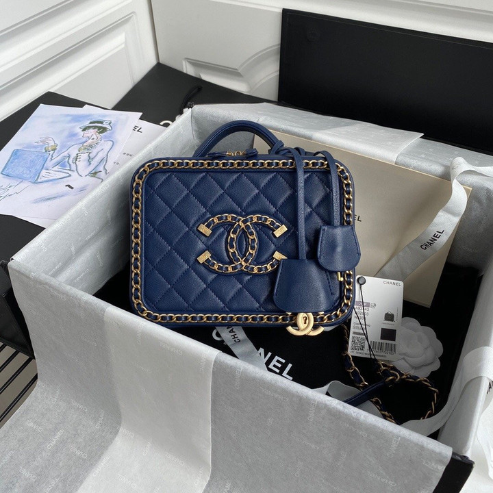 Chanel Filigree Vanity Case Medium Calfskin In Blue