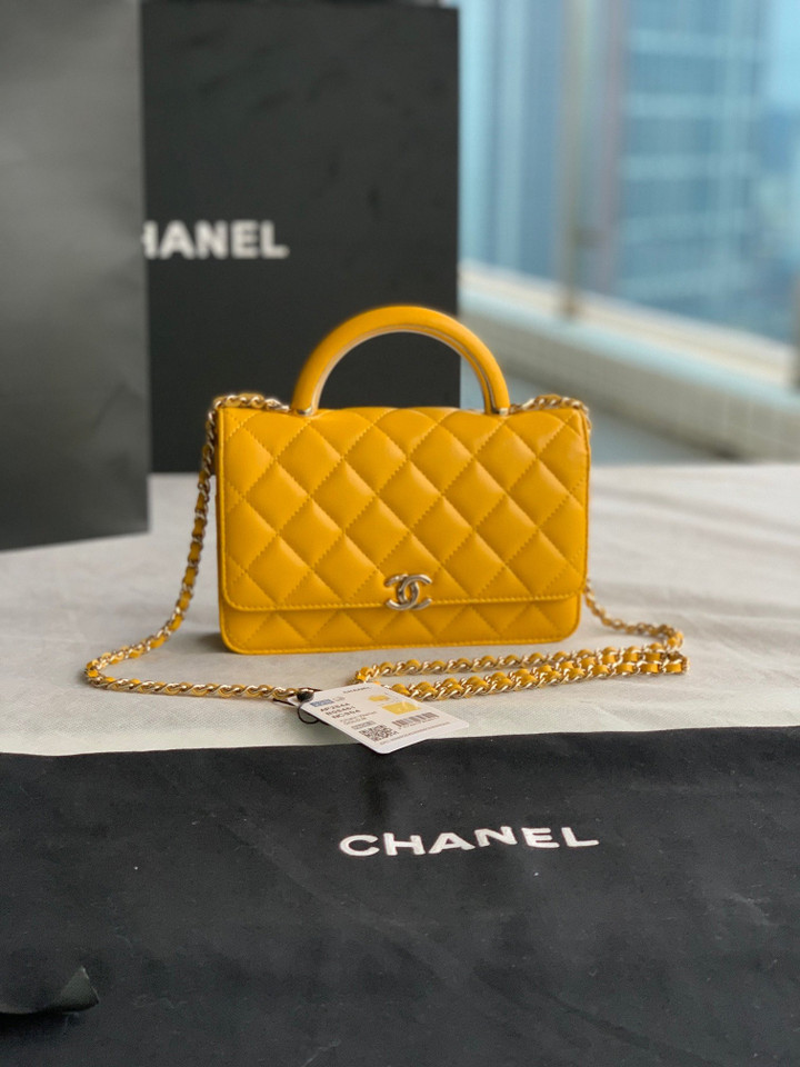 Chanel Wallet On Chain Bag In Yellow Lambskin
