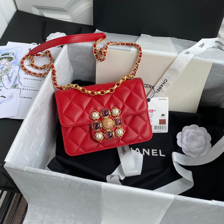 Chanel Onyx Pearl Bag Leather In Red