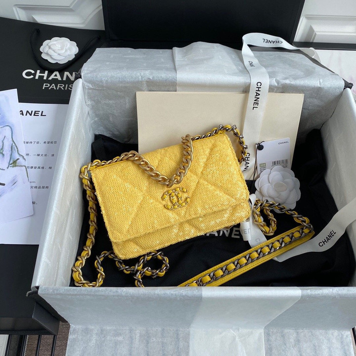 Chanel 19 Wallet On Chain Small Lambskin With Sequins In Yellow
