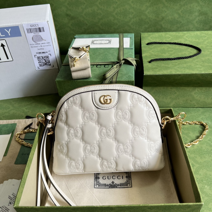 Gucci Matelassé Leather Shoulder Bag In White