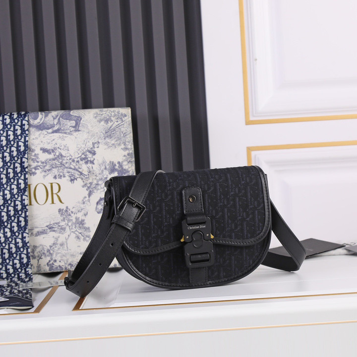 Christian Dior Gallop Messenger Bag Grained Calfskin In Black Dior Oblique Jacquard