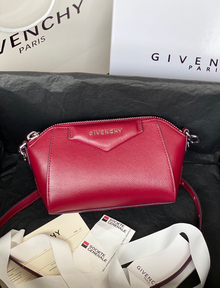Givenchy Antigona Beauty Clutch Bag Leather In Cherry