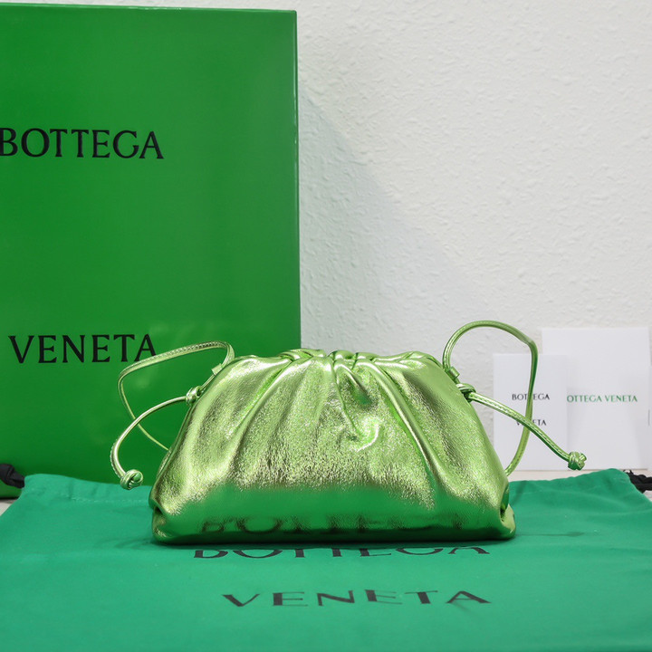 Bottega Veneta Mini Pouch Metallic Wrinkled Leather In Acid Kiwi