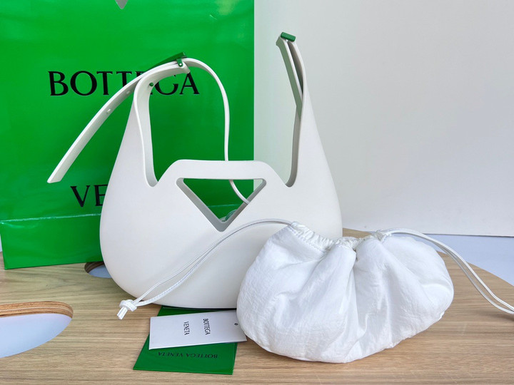 Bottega Veneta Punch Bag Small Velvet Rubber In White/Parakeet