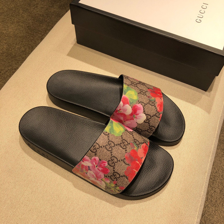 Gucci Blooms Supreme Floral Slide Sandal