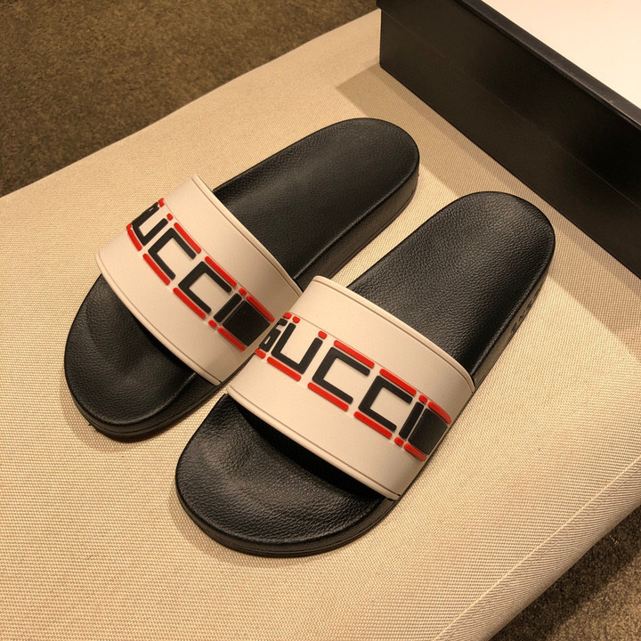Gucci Logo Rubber Slide Sandal In Black/White