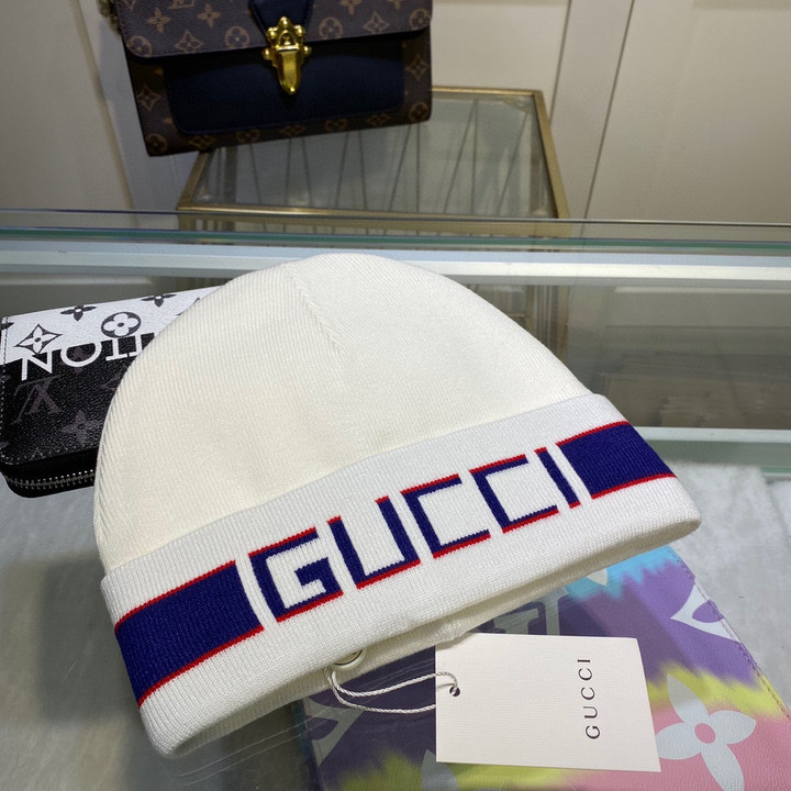 Gucci Lettering Wool Knit Beanie In White