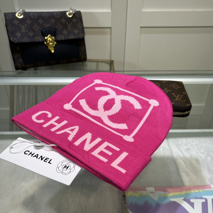 Chanel Lettering And Logo Beanie Wool Knit In Pink