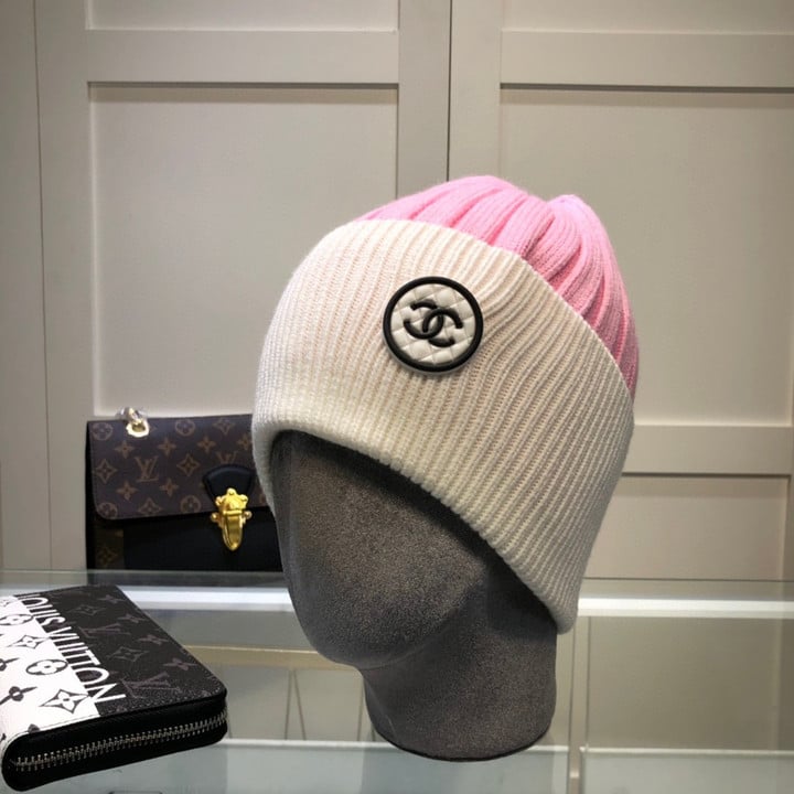 Chanel Cashmere CC Script Logo Beanie Winter Hat In Pink White