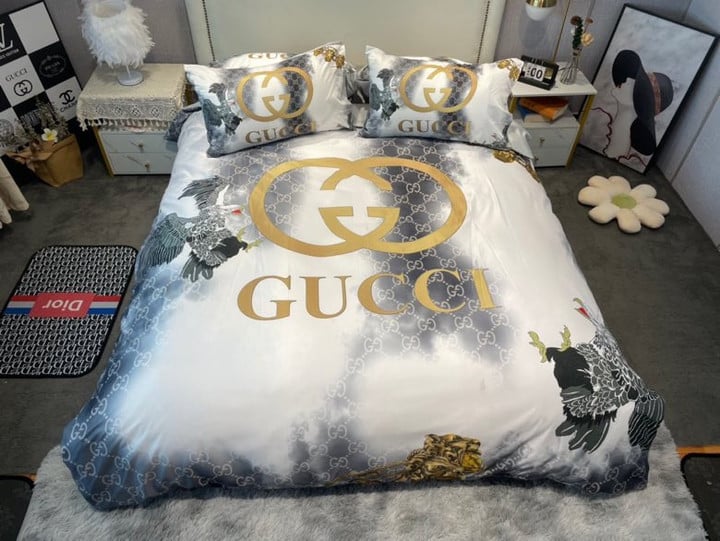 Gucci Interlocking Logo Faded Monogram Pattern Bedding Set