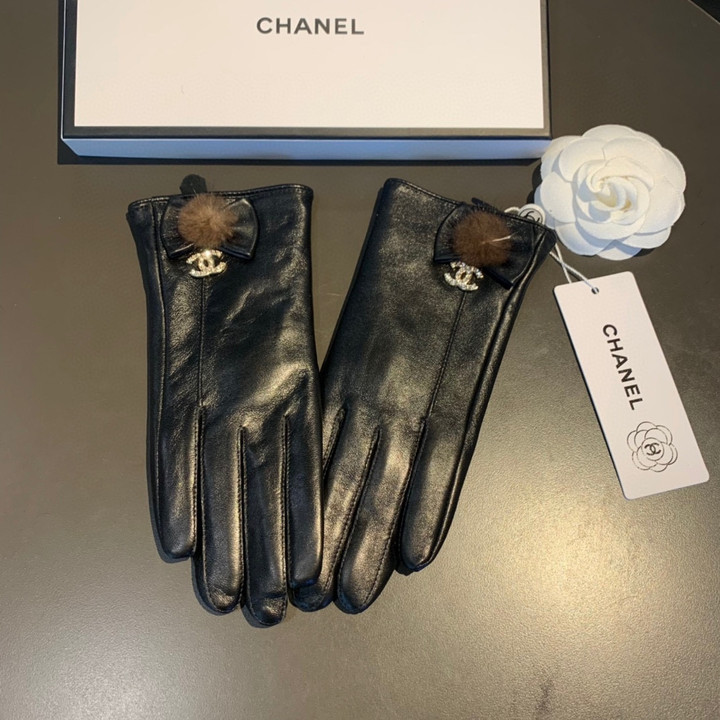 Chanel Black Leather Full Finger Gloves With Bow Tie On The Corner
