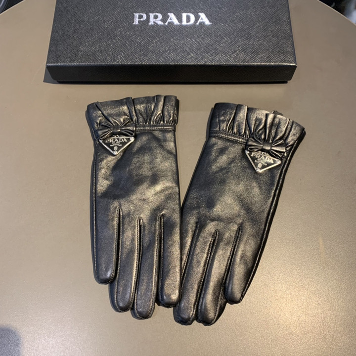 Prada Black Leather Ruffle Full Finger Gloves With Bow Tie