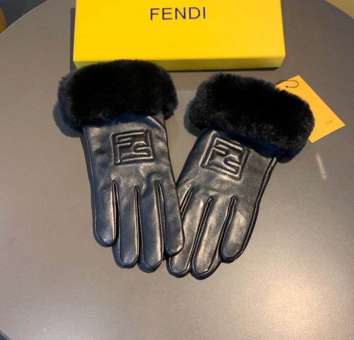 Fendi Leather Embossed Logo Full Finger Gloves With Faux Fur