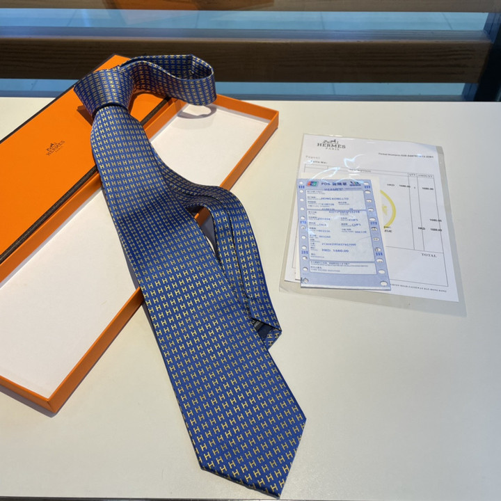 Hermes Faconnee Yellow H Silk Necktie Cravatta In Blue