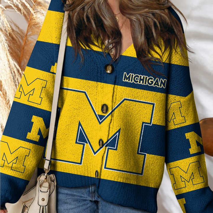 Michigan Wolverines | Unisex V-neck Knitted Fleece k77225