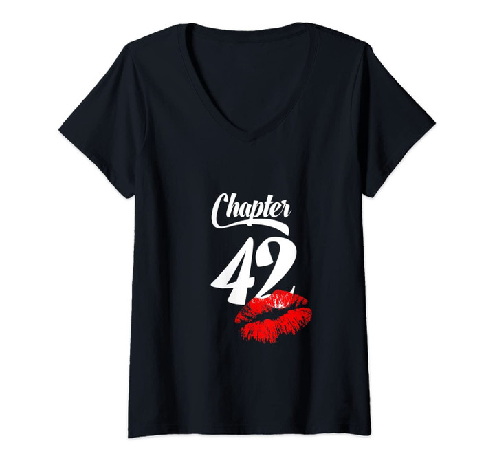 Womens Womens 42th Birthday Lips  Chapter 42 Years Old  1978 Gift V-Neck T-Shirt