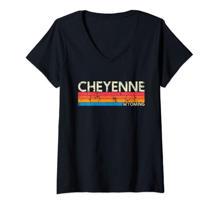 Womens Vintage Retro Cheyenne Wyoming Distressed Gift V-Neck T-Shirt
