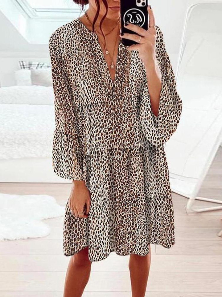 Loose Leopard Print V-neck Dress