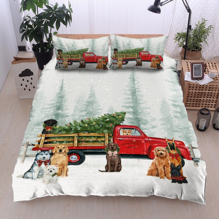 Dogs And Red Truck Christmas Hn07110076B Bedding Sets