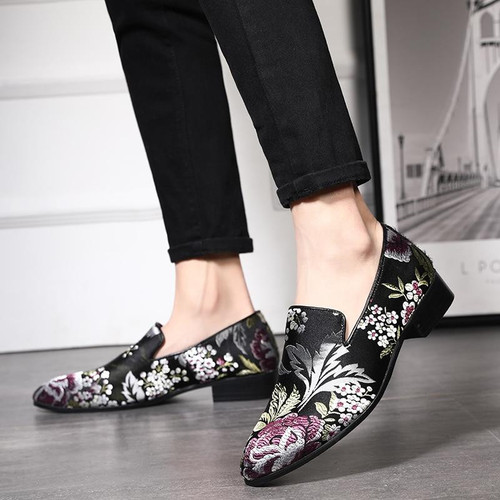 Men Dress Shoes Handmade Exquisite Embroidery Leather Elegant Formal Shoes