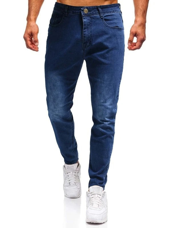 Men Solid Pocket Fitted Jeans