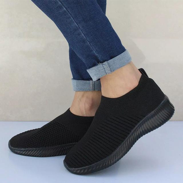 Women Air Mesh Flat Stretch Knitted Breathable Sneakers