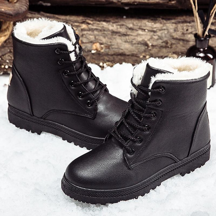 Women Winter Boots Classic Style Fashion Design Warm Fur Snow Booties