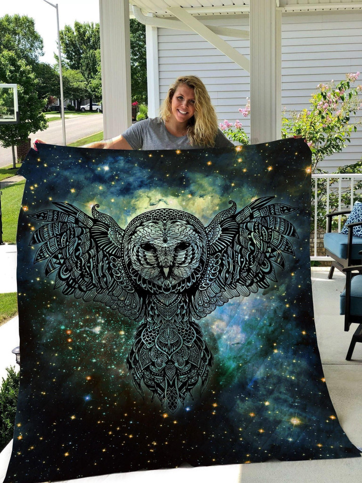 Owl Spread Wings Galaxy Pattern Quilt Blanket Great Customized Blanket Gifts For Birthday Christmas Thanksgiving