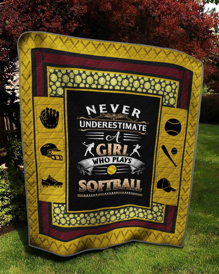 Girls Who Play Softball Quilt Cituc