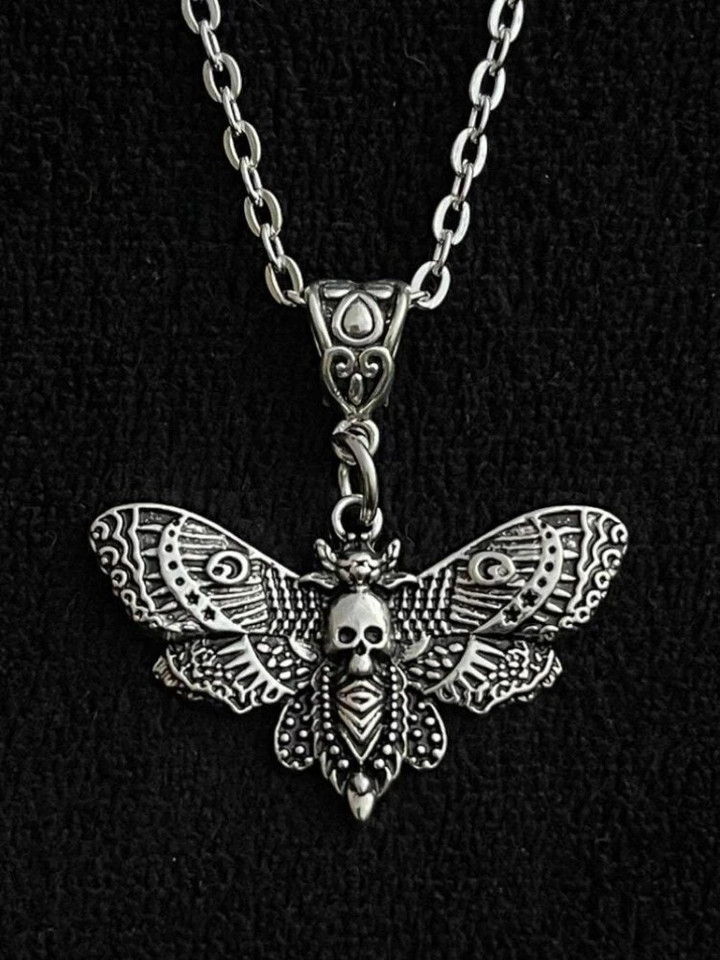 Necklace Skull Gothic Butterfly