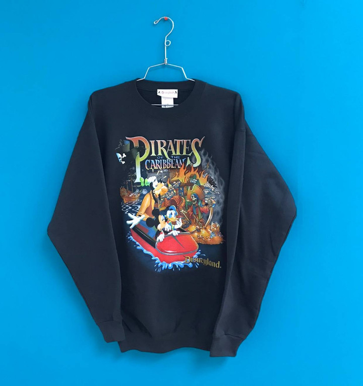 Disney Made In Usa Vintage Pirates Of The Caribbean Disneyland Crewneck Sweater