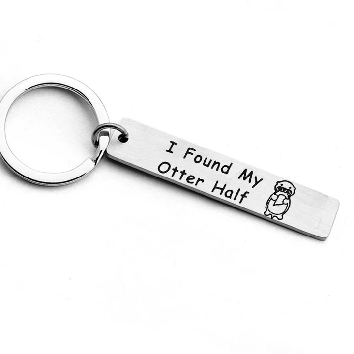 Couple Keychain Lovers I Found/You're My Otter Half Key Ring for Boyfriend Girlfriend Keyring Gifts Jewelry