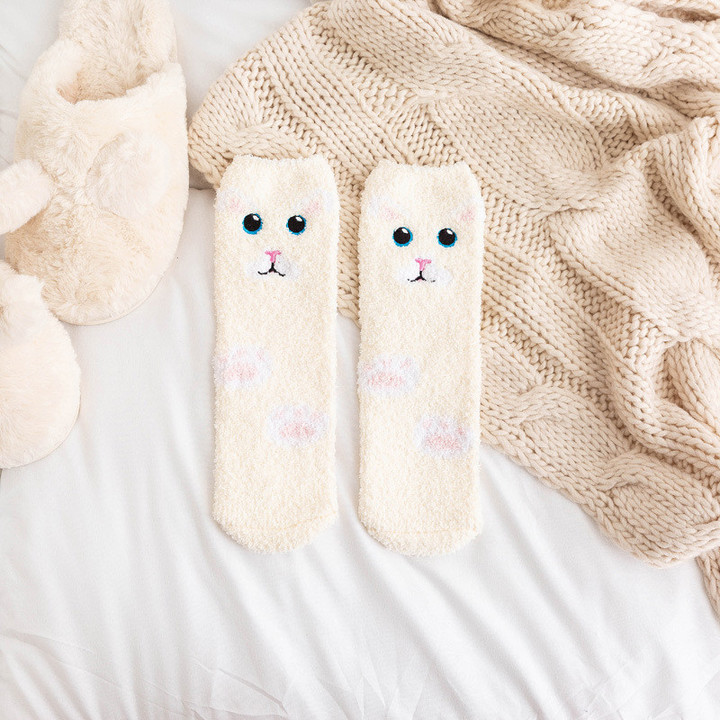 Lovely Cartoon Animals in Autumn and Winter Plush ThiCkened Warm Middle Tube Socks