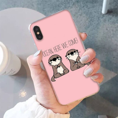 Cute cartoon otter Phone Case for iphone 13 8 7 6 6S Plus X 5S SE 2020 XR 11 12 mini pro XS MAX