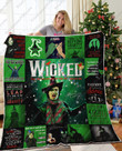 Adu - Wicked Christmas Quilt Blanket