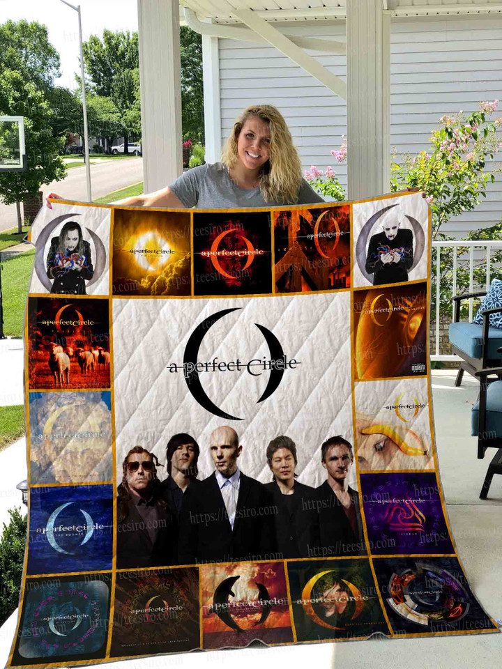A Perfect Circle Quilt Blanket 01